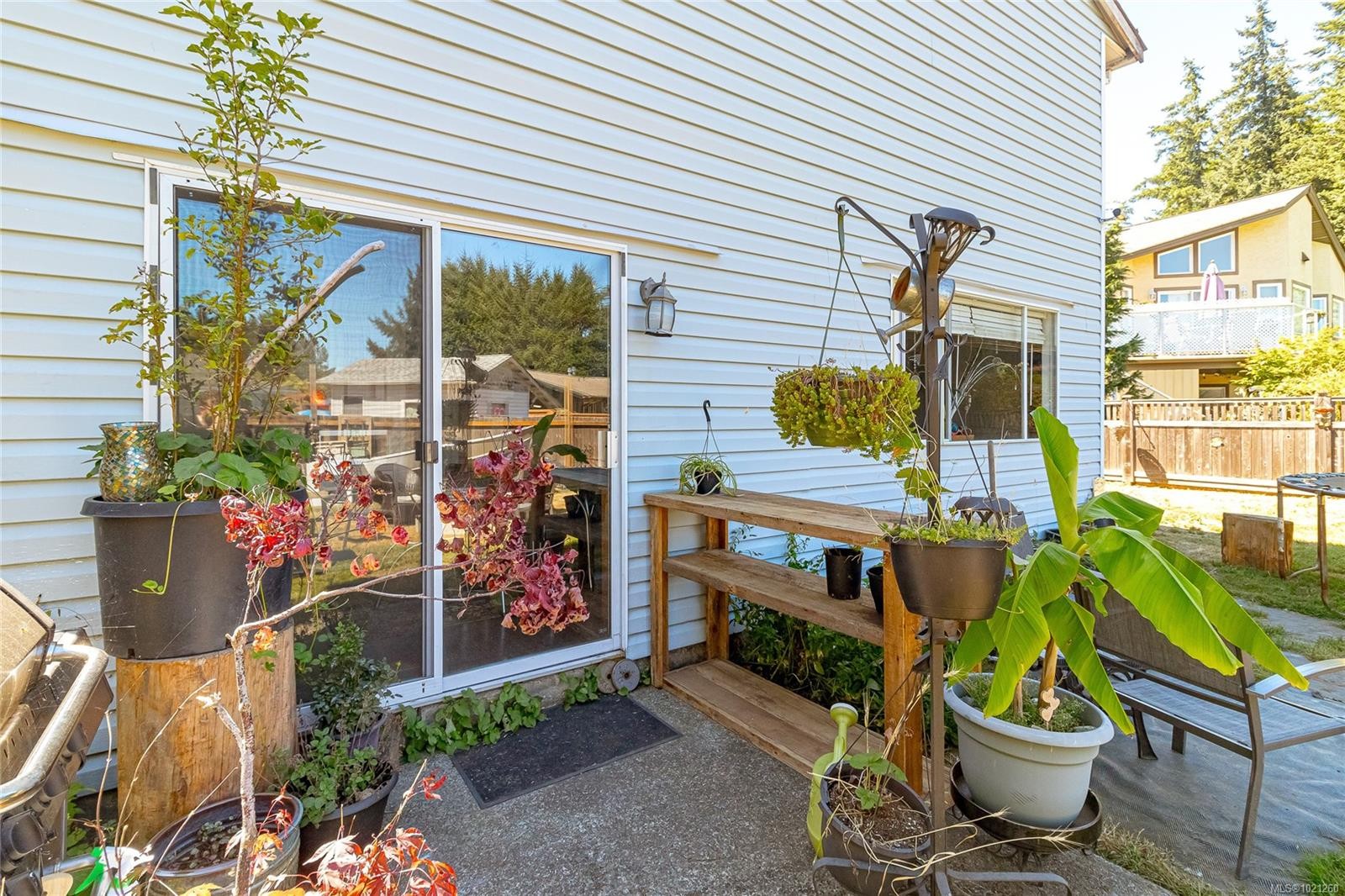 9975 Victoria Rd, Chemainus, BC - Outdoor