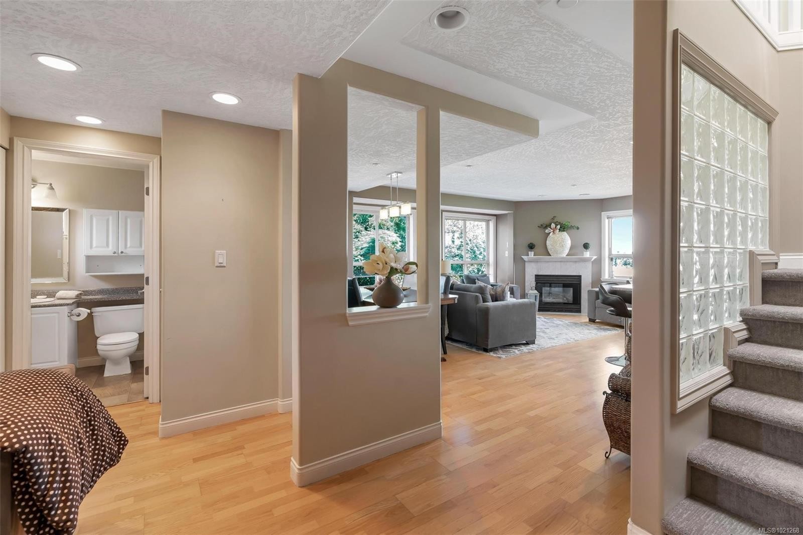 10-7847 East Saanich Rd, Central Saanich, BC