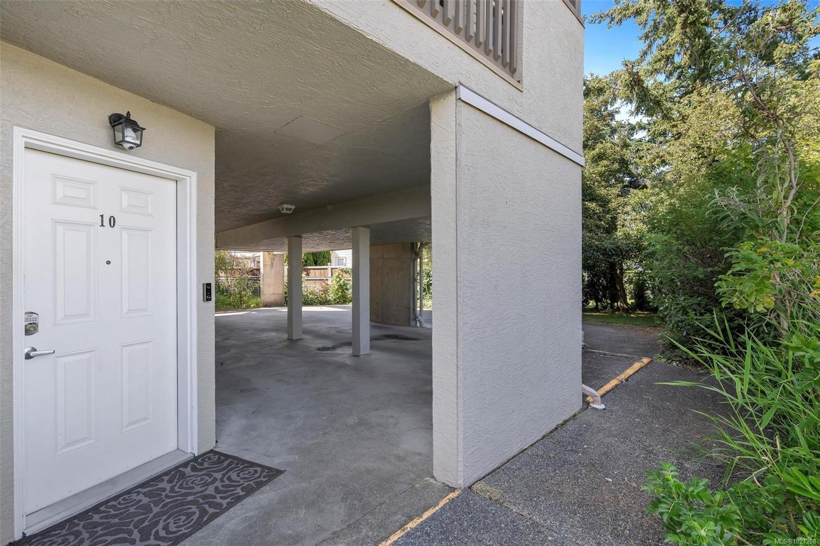 10-7847 East Saanich Rd, Central Saanich, BC