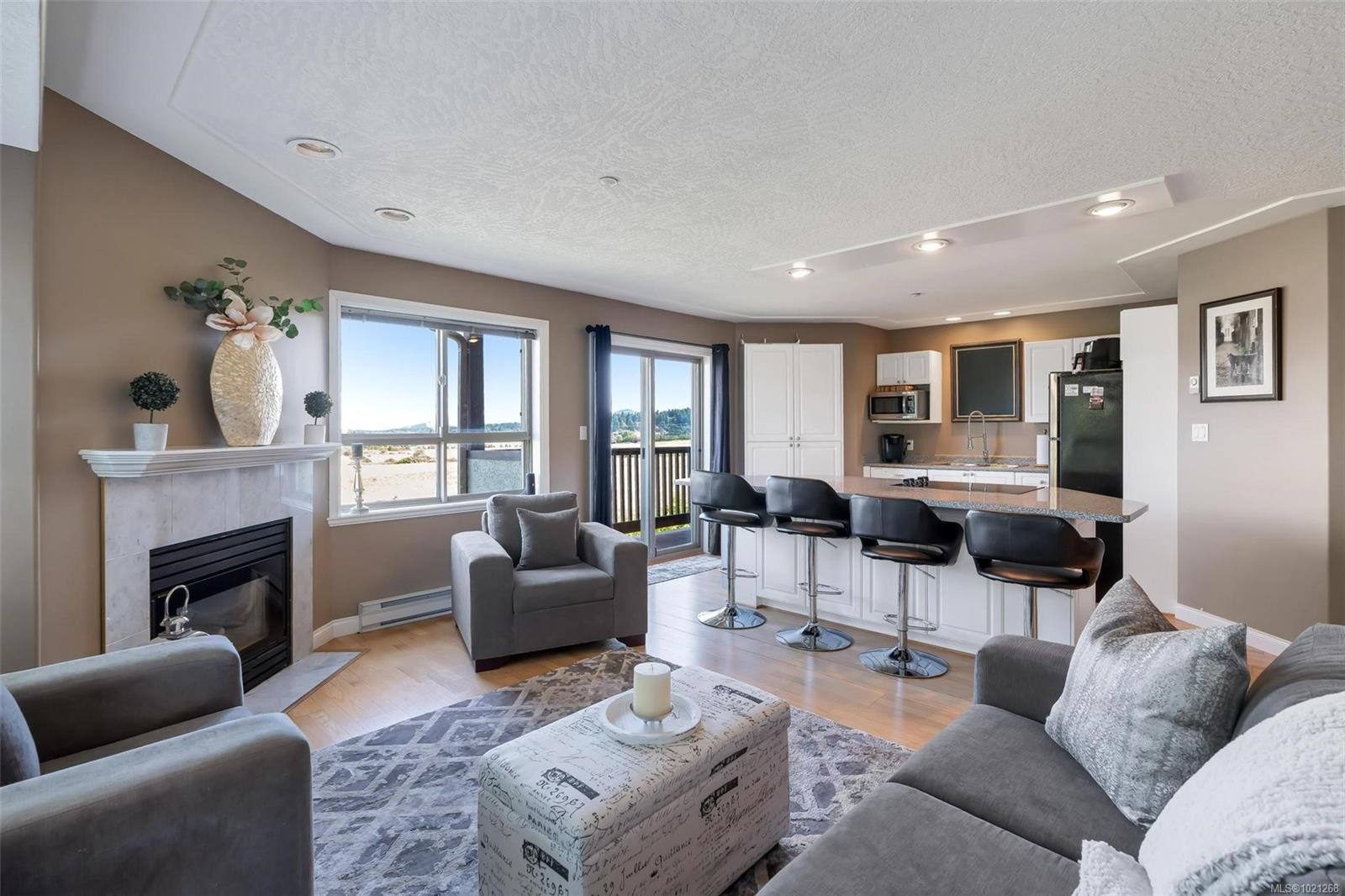 10-7847 East Saanich Rd, Central Saanich, BC