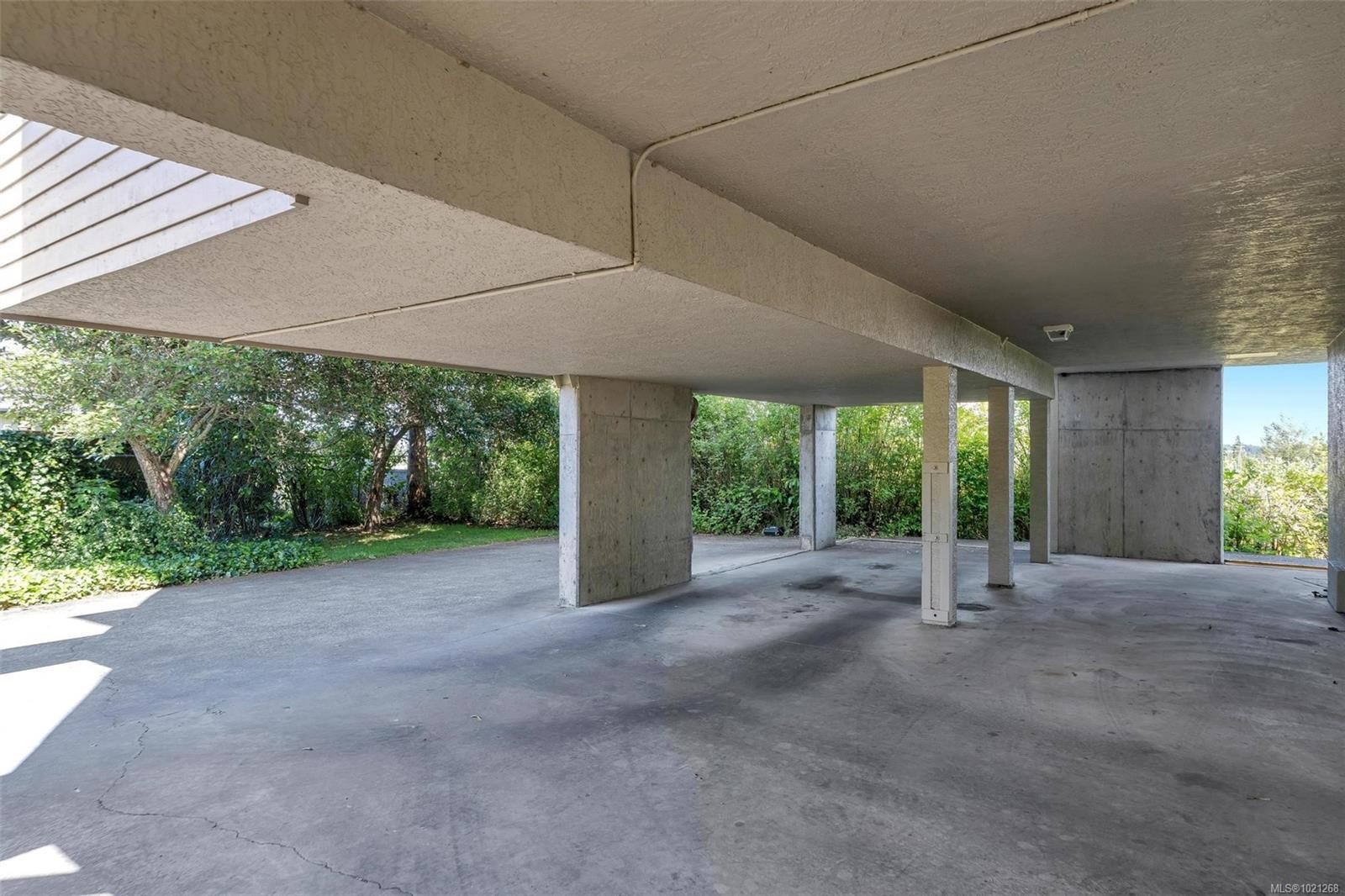 10-7847 East Saanich Rd, Central Saanich, BC