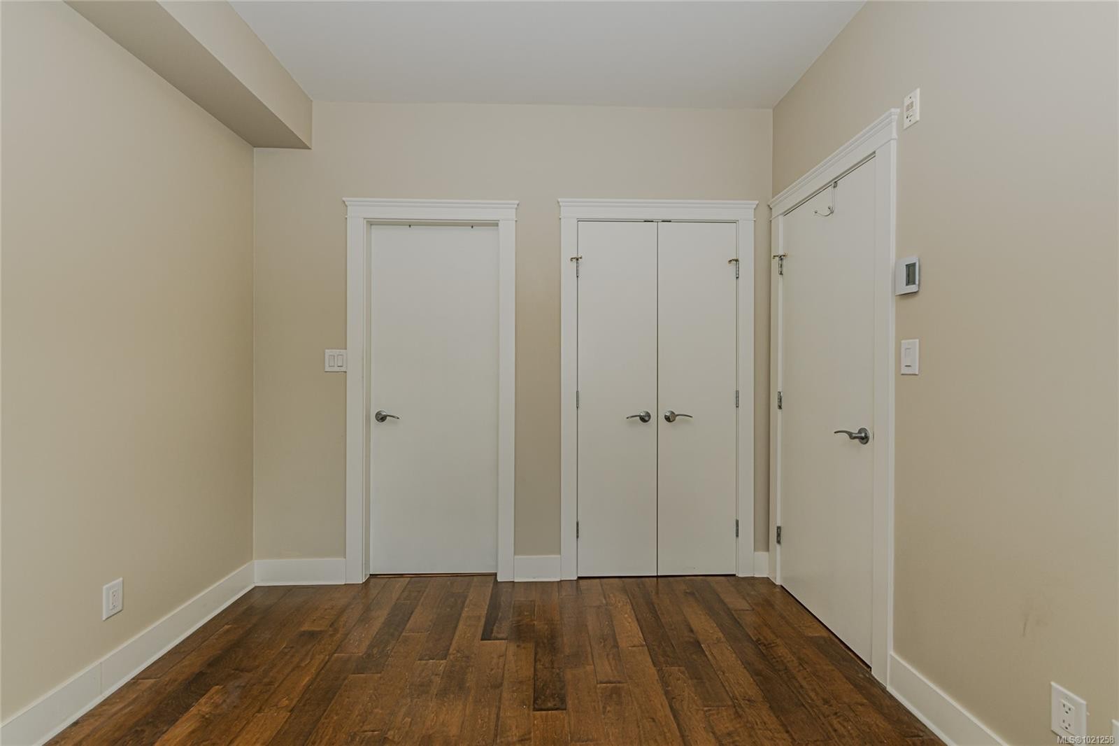 214-21 Conard St, View Royal, BC - Indoor Photo Showing Other Room