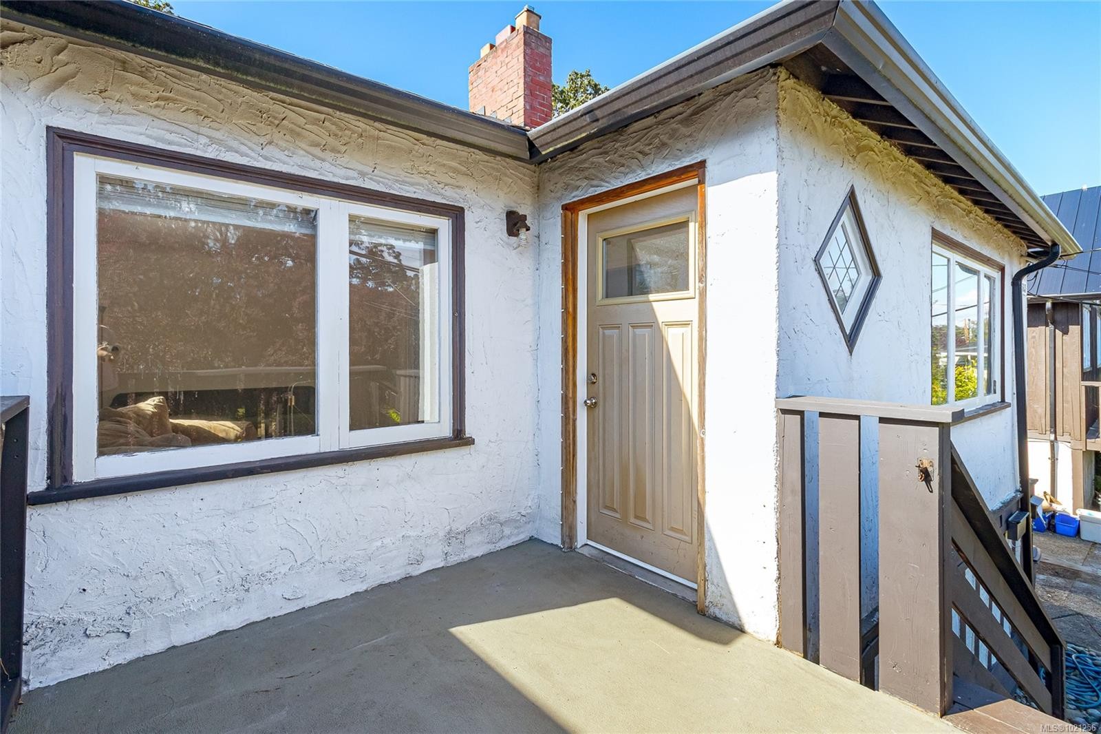 1645 Haultain St, Victoria, BC