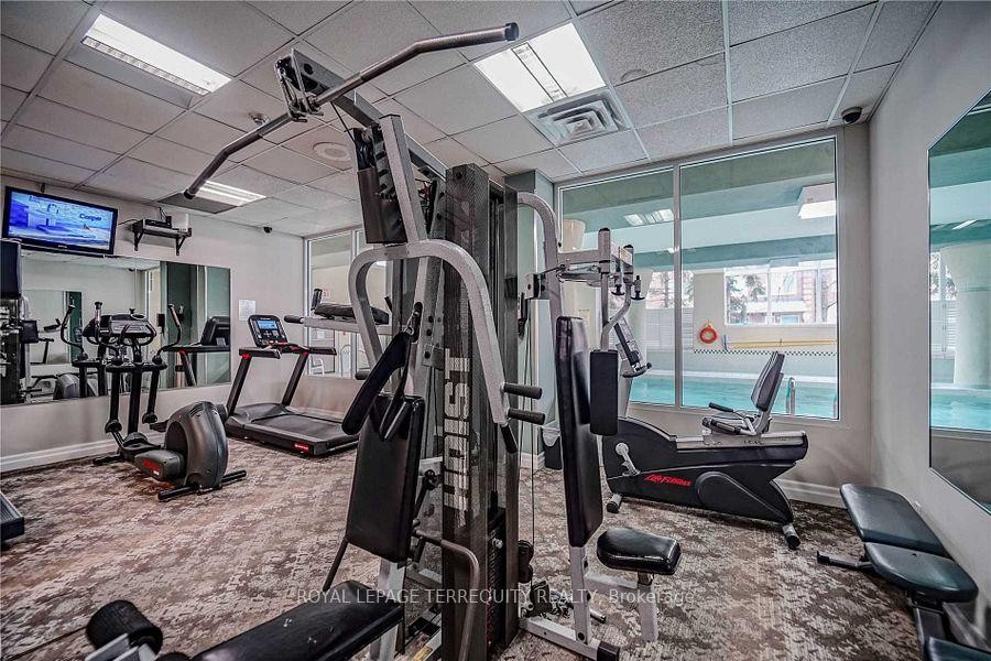 302-850 Steeles Avenue W, Vaughan, ON - Indoor Photo Showing Gym Room