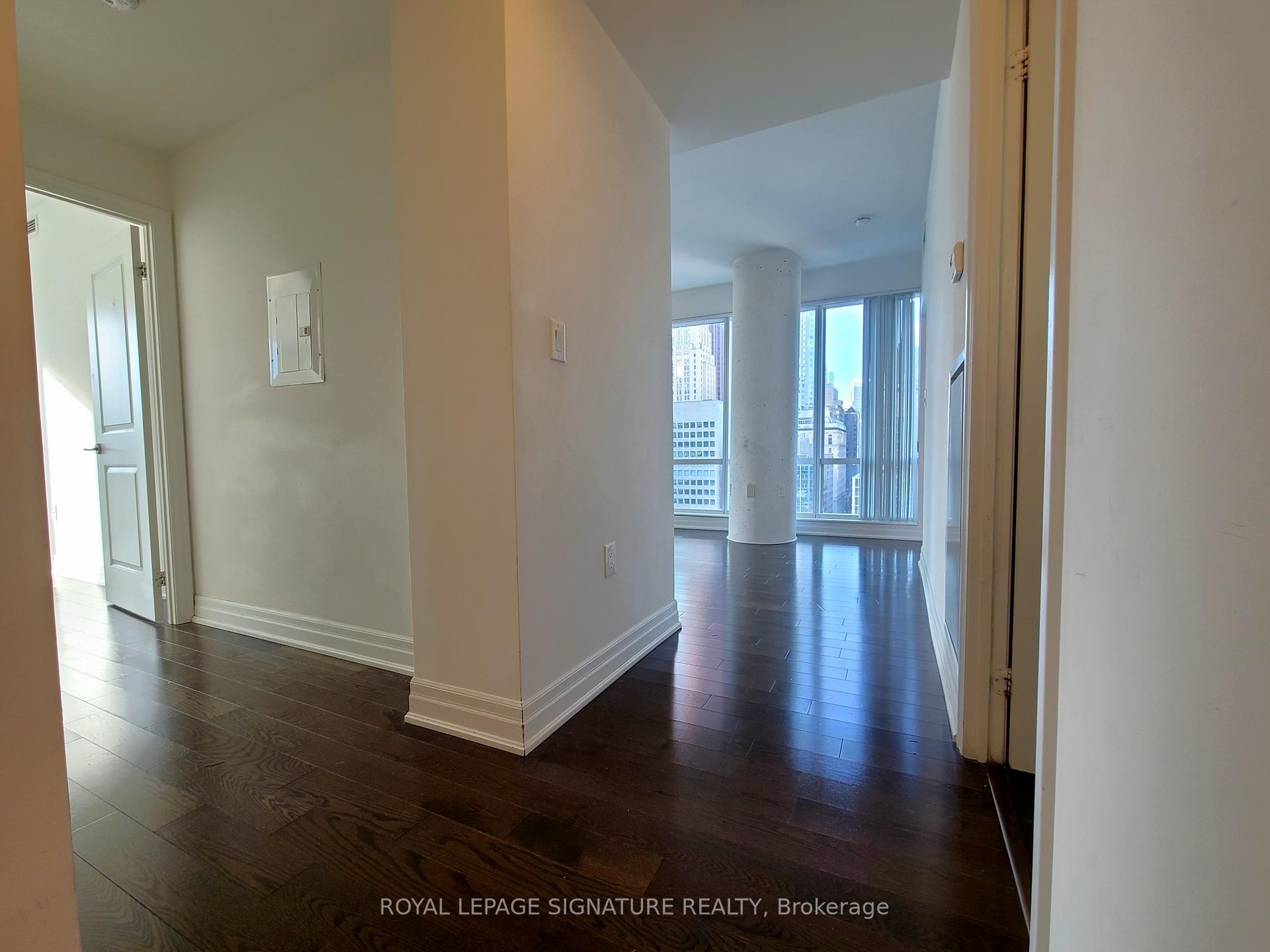 1505-8 The Esplanade N/A, Toronto, ON - Indoor Photo Showing Other Room