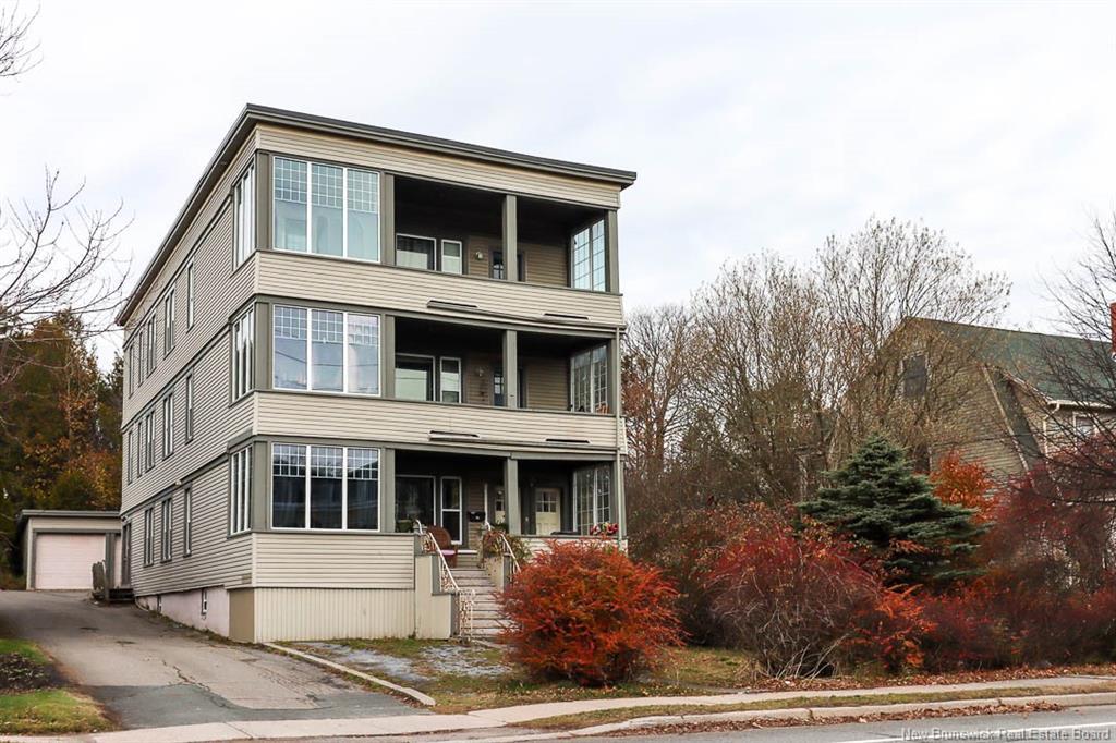 327-329 Douglas Ave, Saint John, NB
