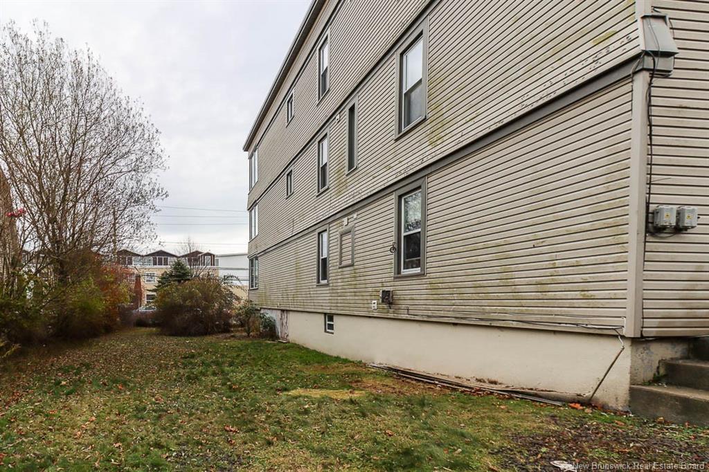 327-329 Douglas Ave, Saint John, NB