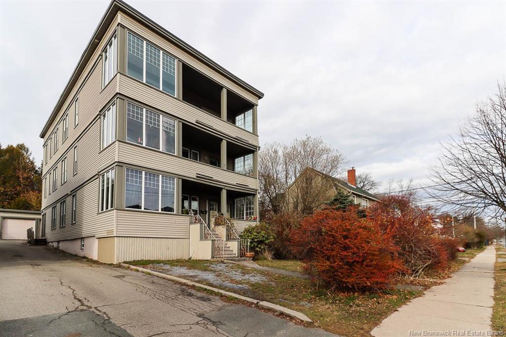 327-329 Douglas Ave, Saint John, NB