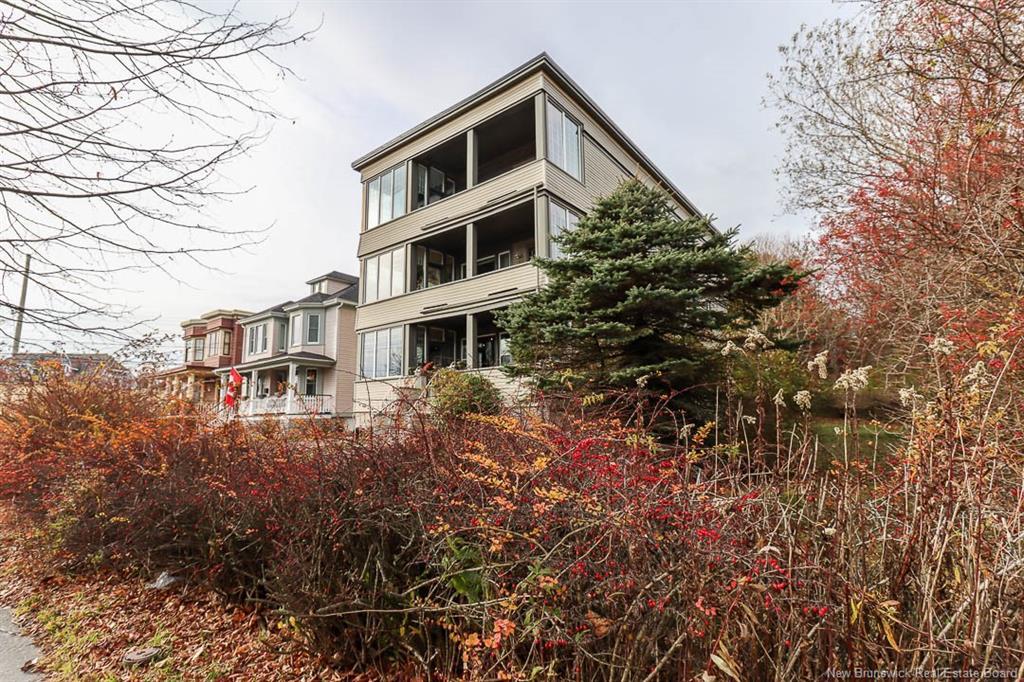 327-329 Douglas Ave, Saint John, NB