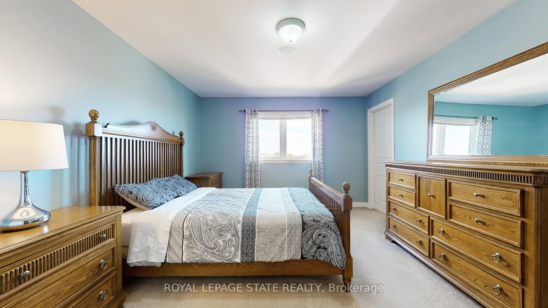 50 Bankfield Crescent, Hamilton, ON - Indoor Photo Showing Bedroom