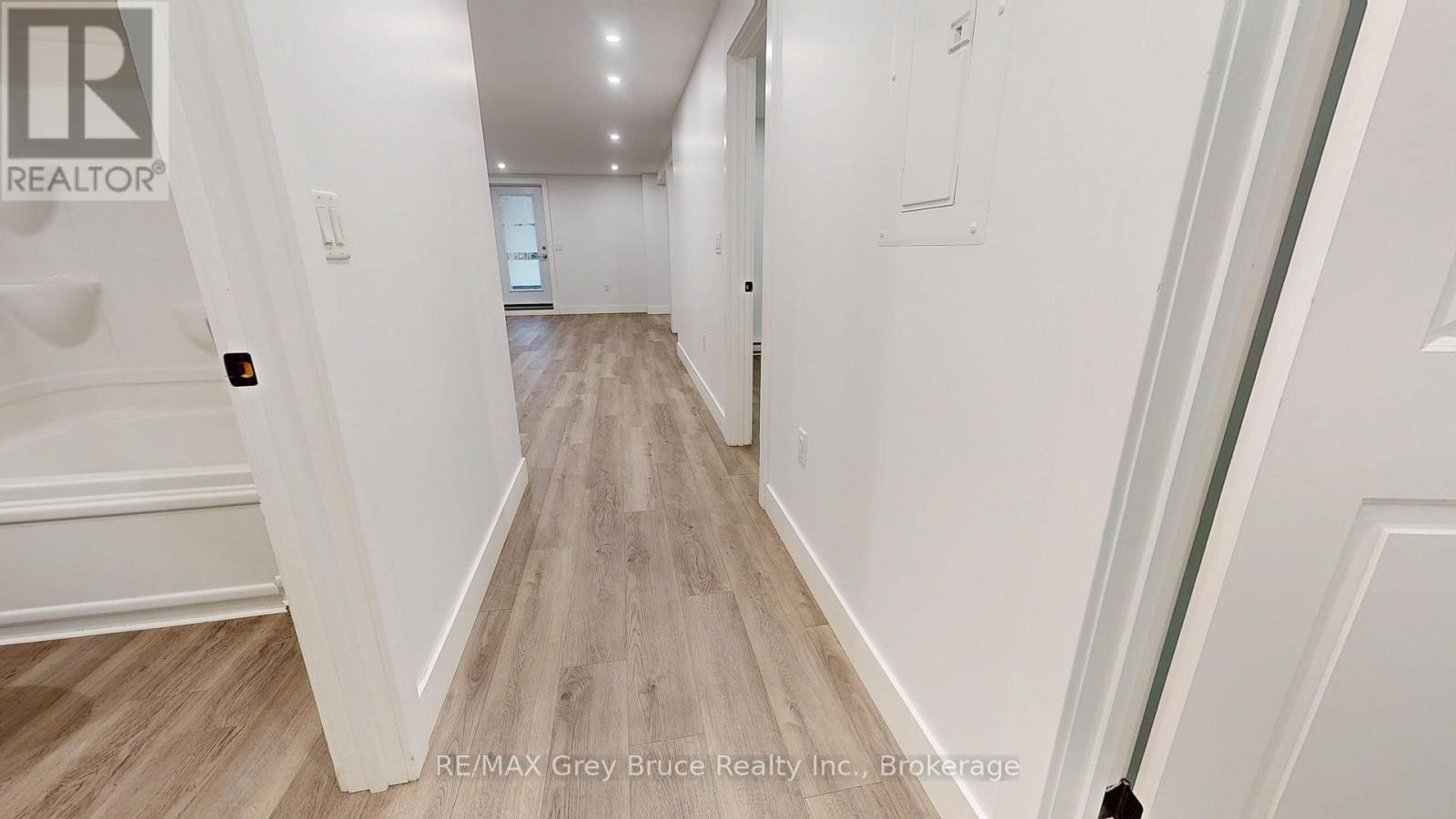 Hallway - Unit 2 - 39 1St Avenue S, Arran-Elderslie, ON