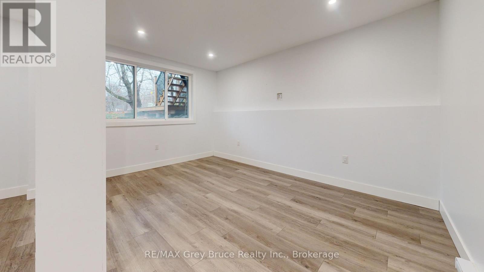 Unit 2 - 39 1St Avenue S, Arran-Elderslie, ON