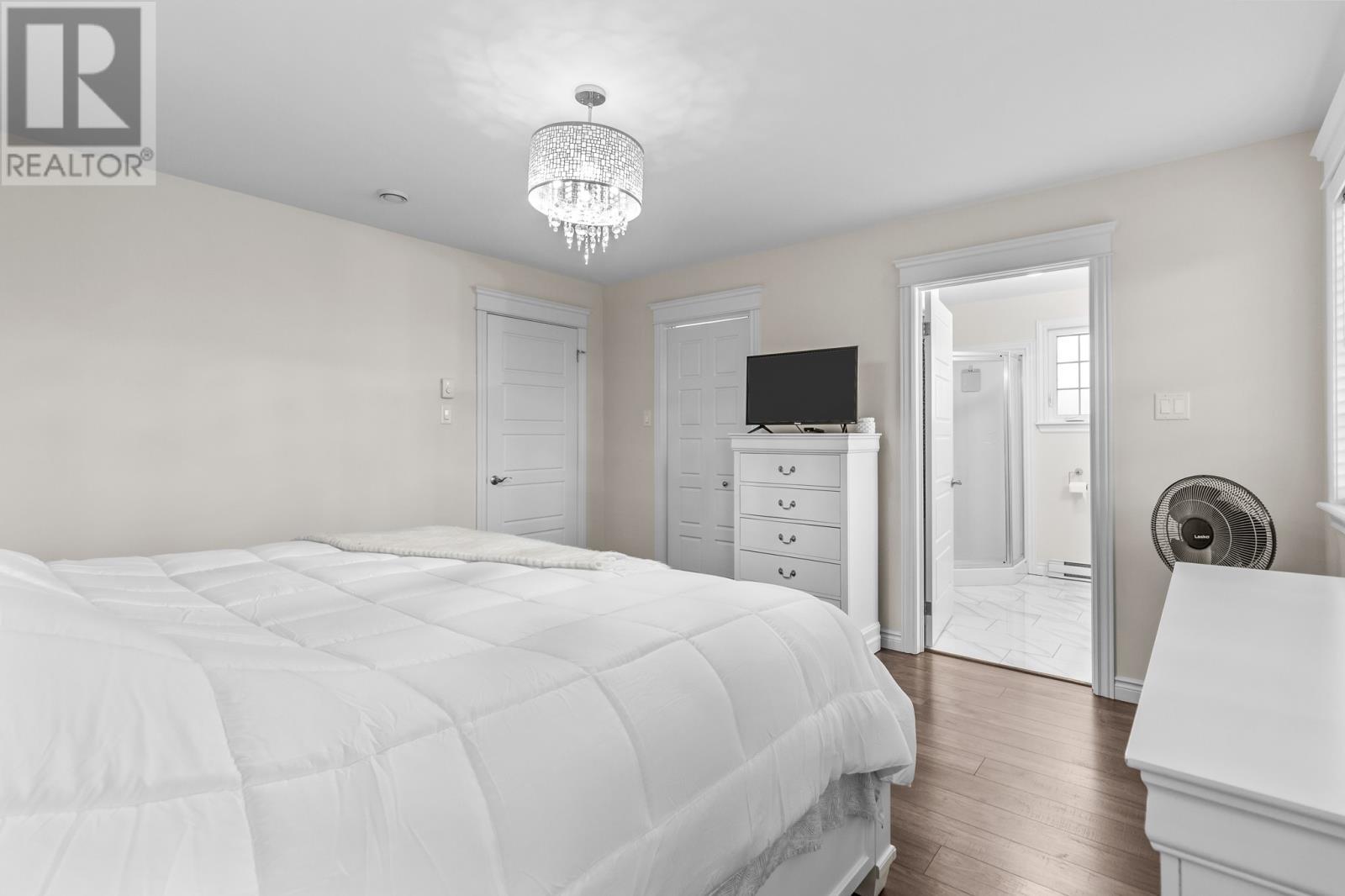 15 Beaugart Avenue, Paradise, NL - Indoor Photo Showing Bedroom