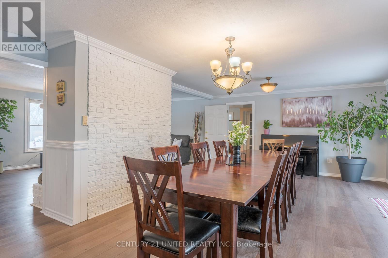1677 Douro First Line, Douro-Dummer, ON - Indoor Photo Showing Dining Room