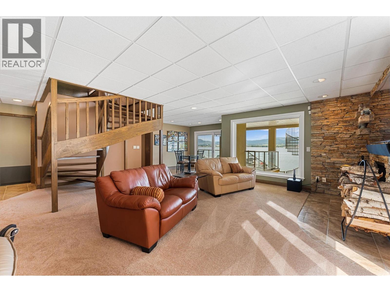 529 Zdralek Cove, West Kelowna, BC - Indoor