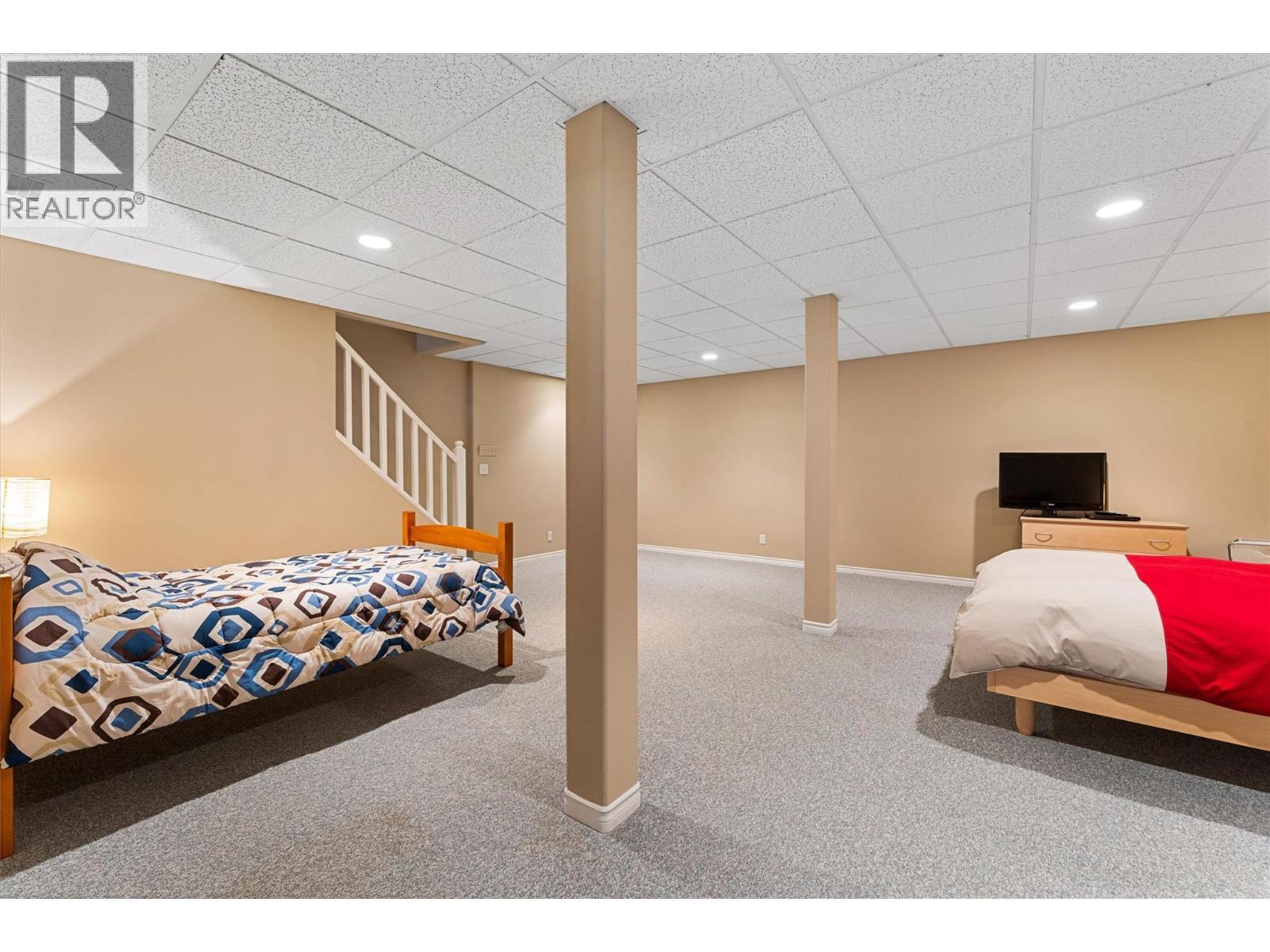 529 Zdralek Cove, West Kelowna, BC - Indoor Photo Showing Bedroom