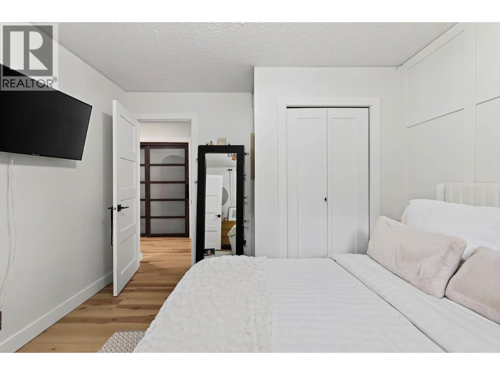 1095 Laurel Place, Kamloops, BC - Indoor Photo Showing Bedroom