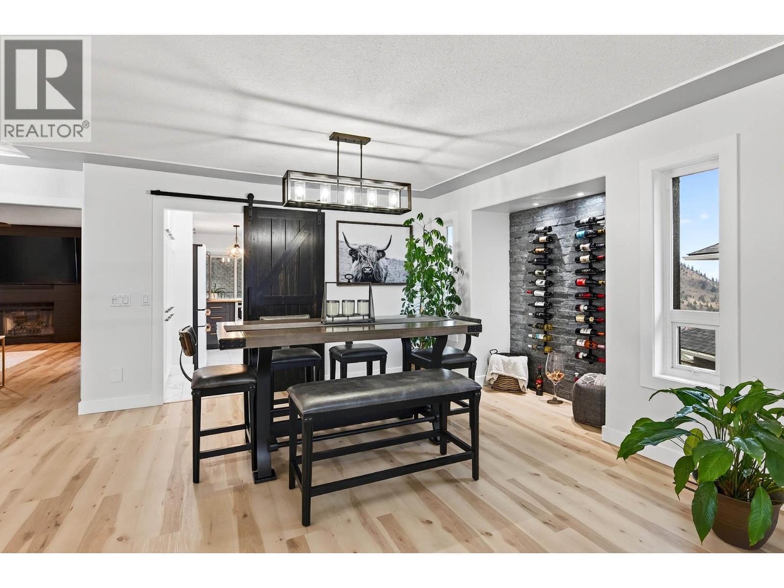 1095 Laurel Place, Kamloops, BC - Indoor