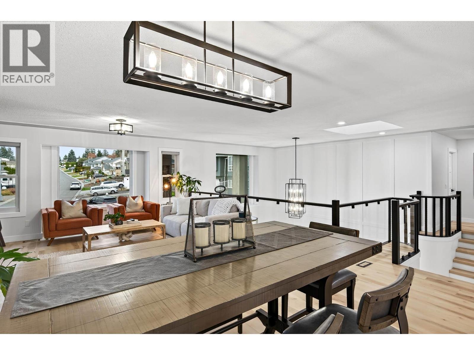 1095 Laurel Place, Kamloops, BC - Indoor