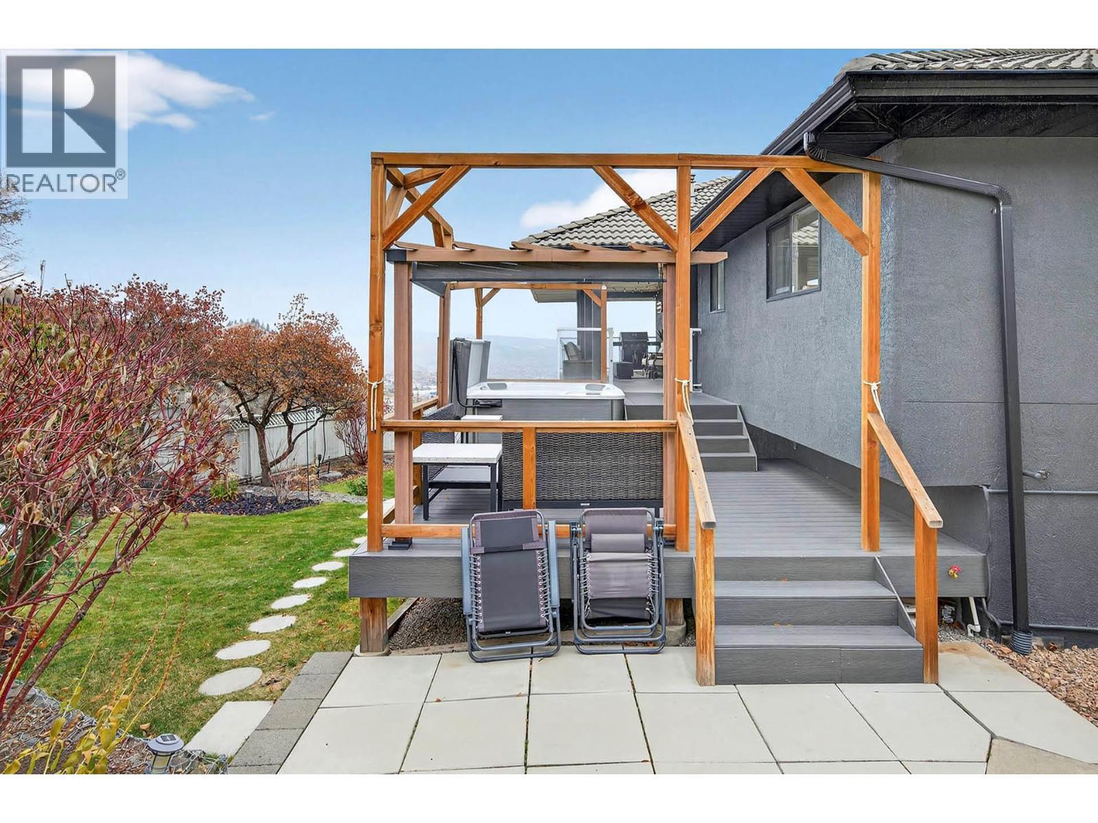 1095 Laurel Place, Kamloops, BC - Outdoor
