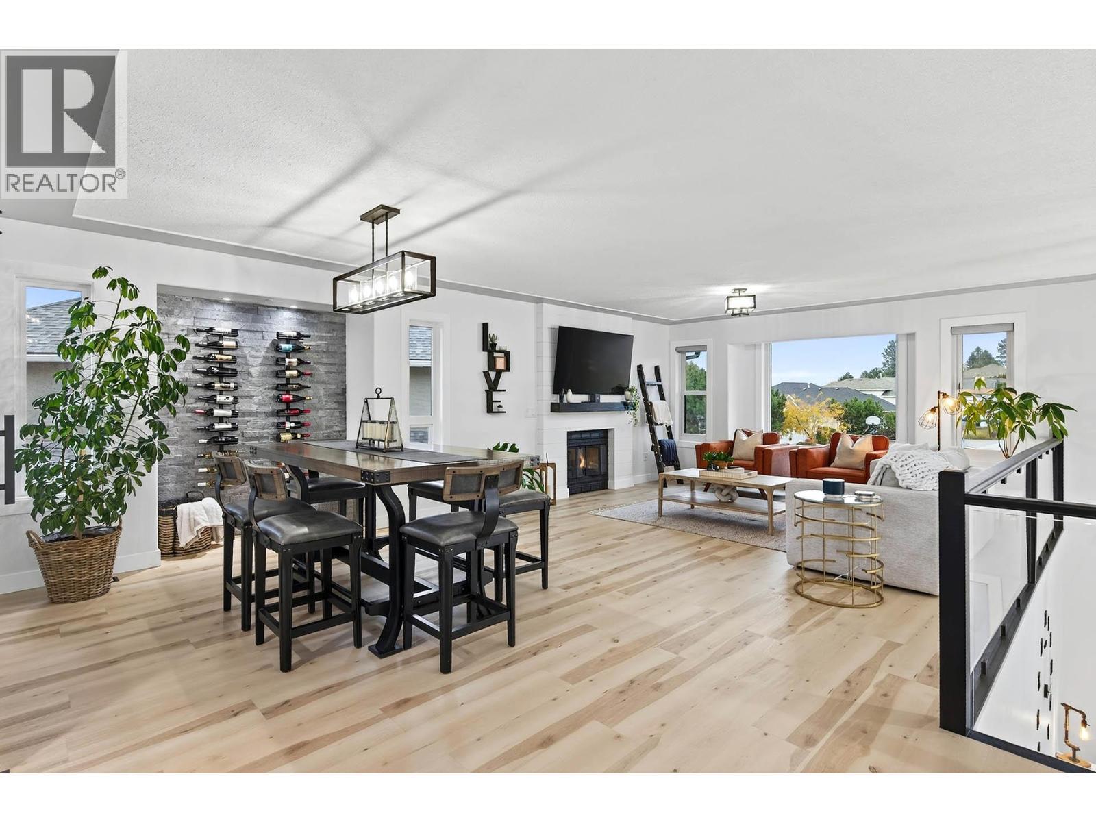 1095 Laurel Place, Kamloops, BC - Indoor