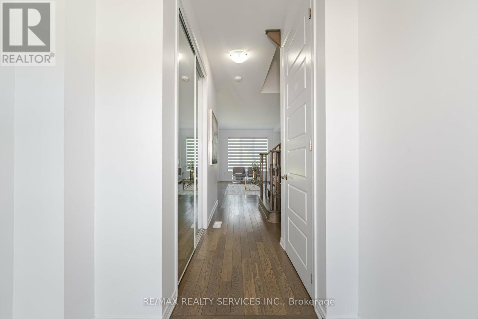 251 Bedrock Drive, Hamilton, ON - Indoor Photo Showing Other Room