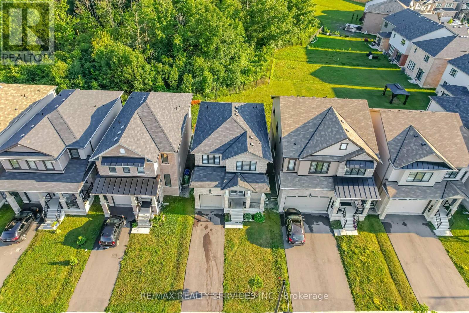 251 Bedrock Drive, Hamilton, ON - Outdoor With Facade