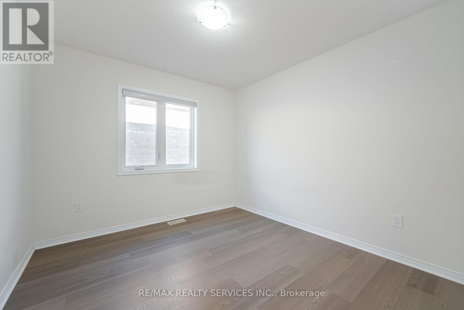 251 Bedrock Drive, Hamilton, ON - Indoor Photo Showing Other Room