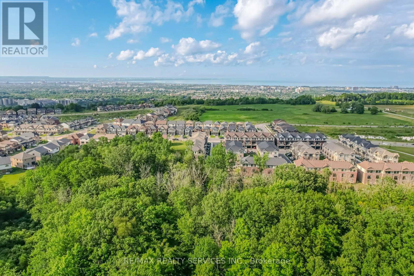 251 Bedrock Drive, Hamilton, ON - Outdoor With View