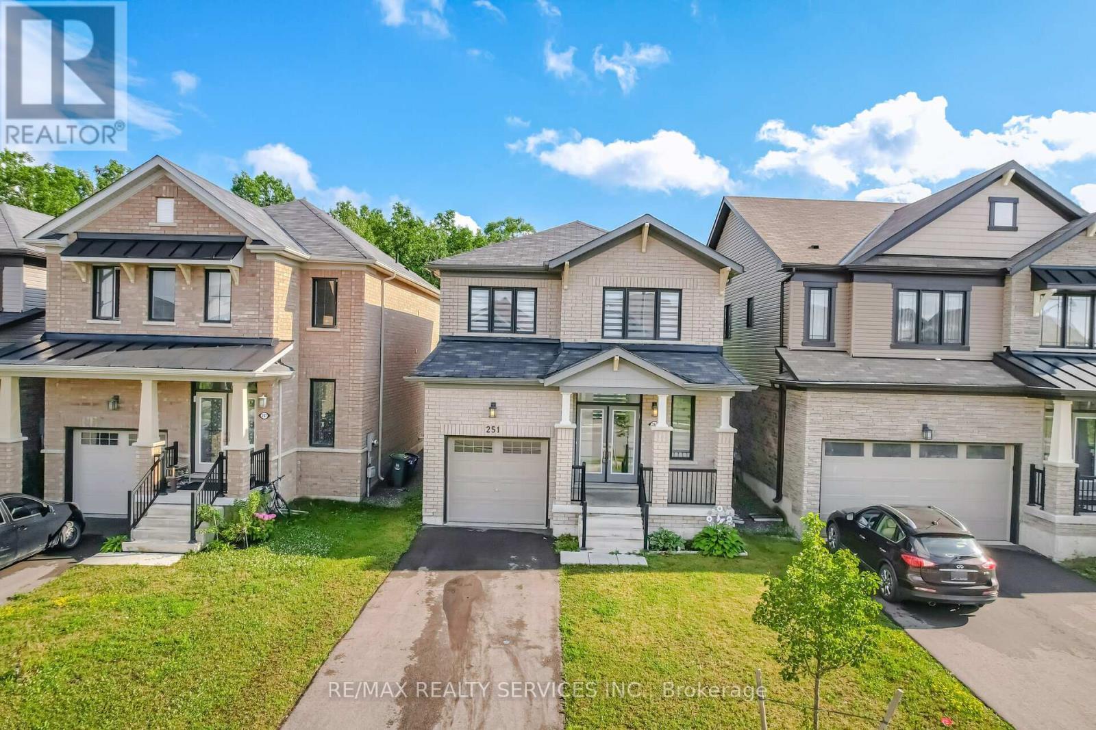 251 Bedrock Drive, Hamilton, ON - Outdoor With Facade