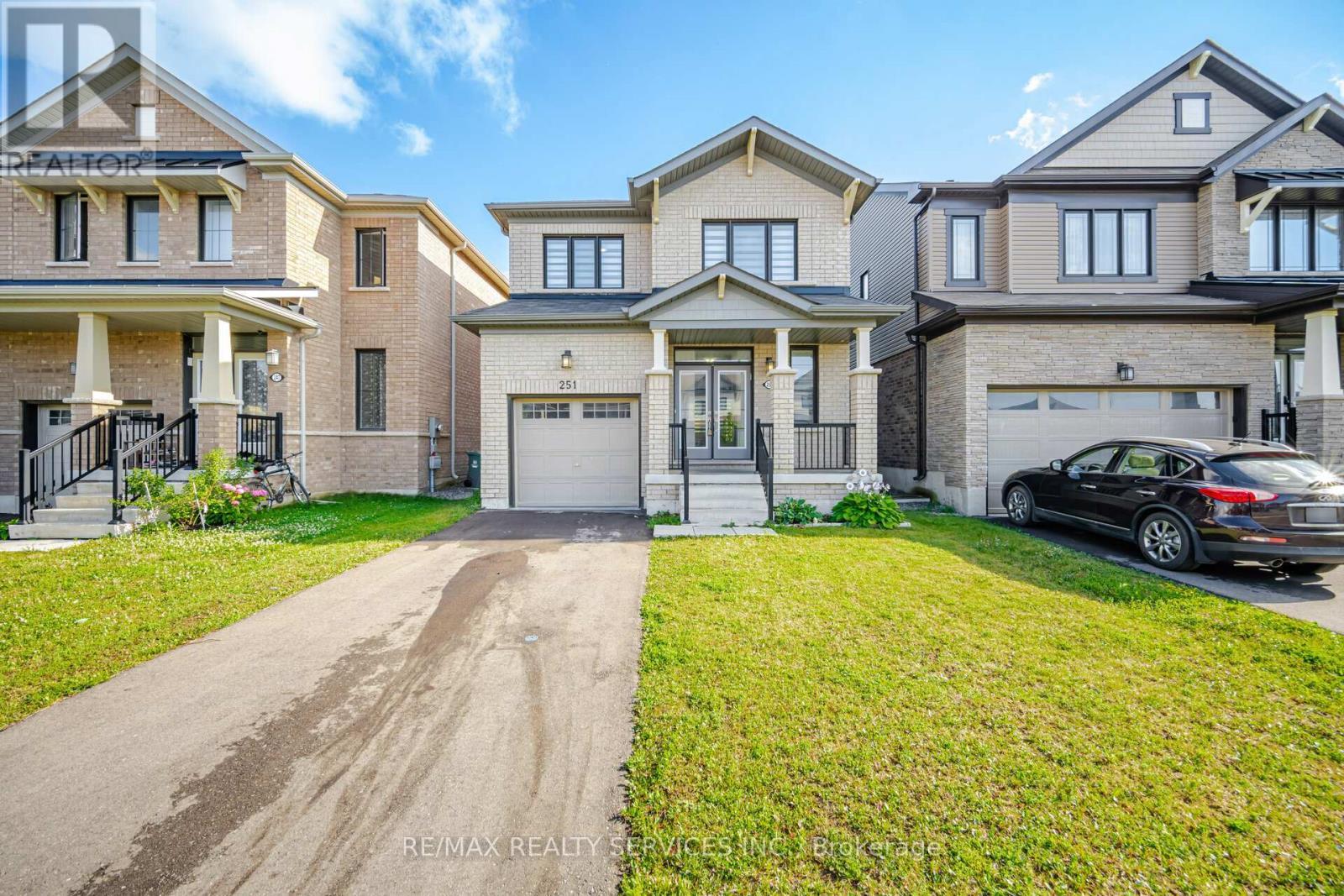 251 Bedrock Drive, Hamilton, ON - Outdoor With Facade