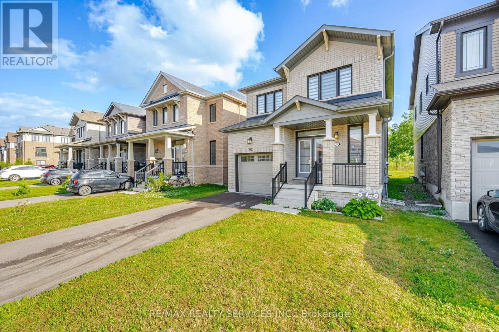 251 Bedrock Drive, Hamilton, ON - Outdoor With Facade