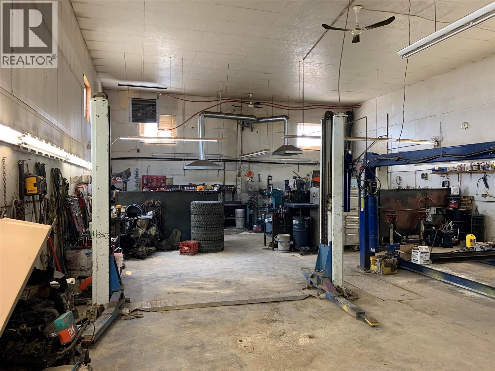 1519 97 Avenue, Dawson Creek, BC