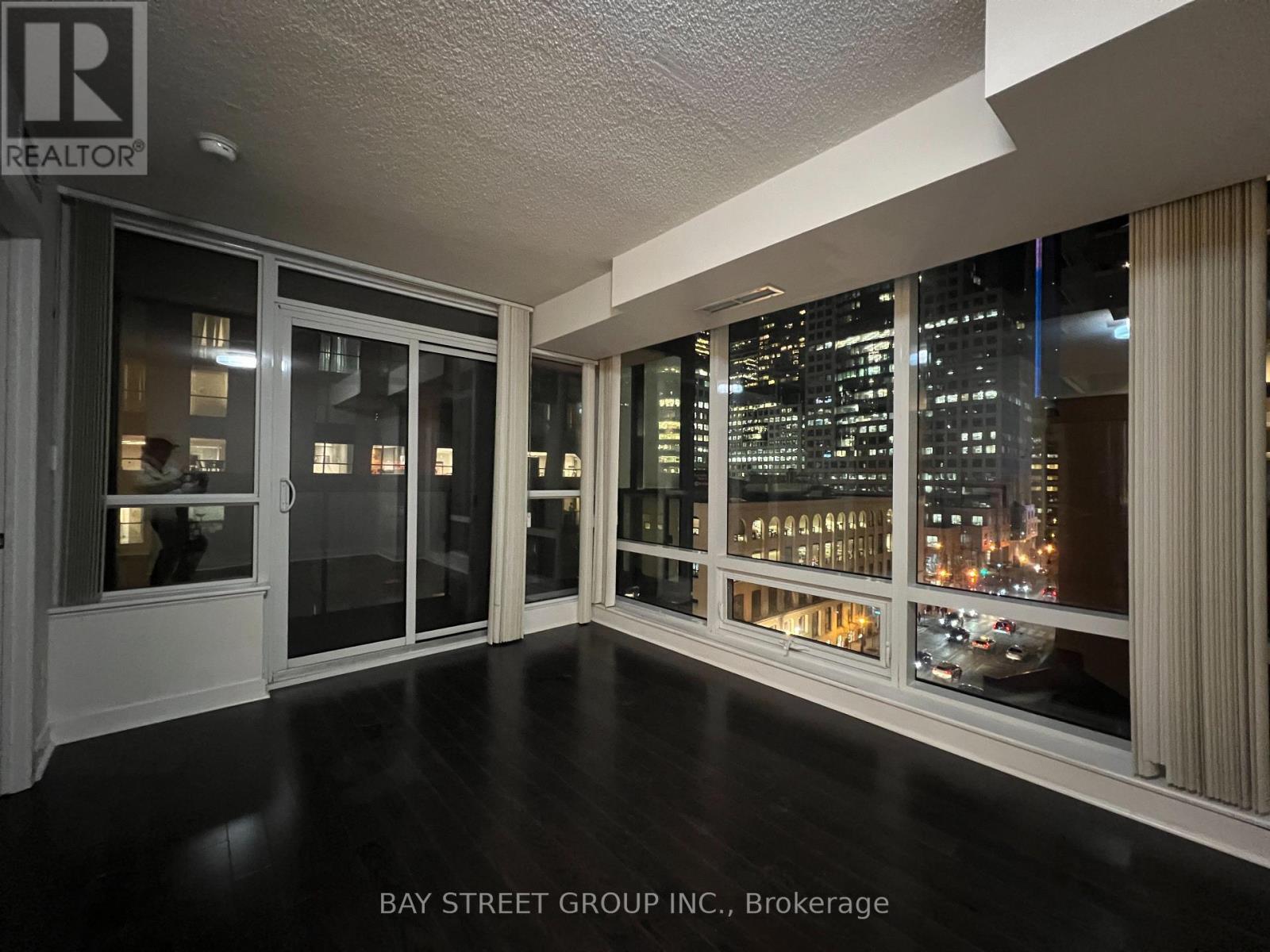 708 - 295 Adelaide Street W, Toronto, ON - Indoor Photo Showing Other Room