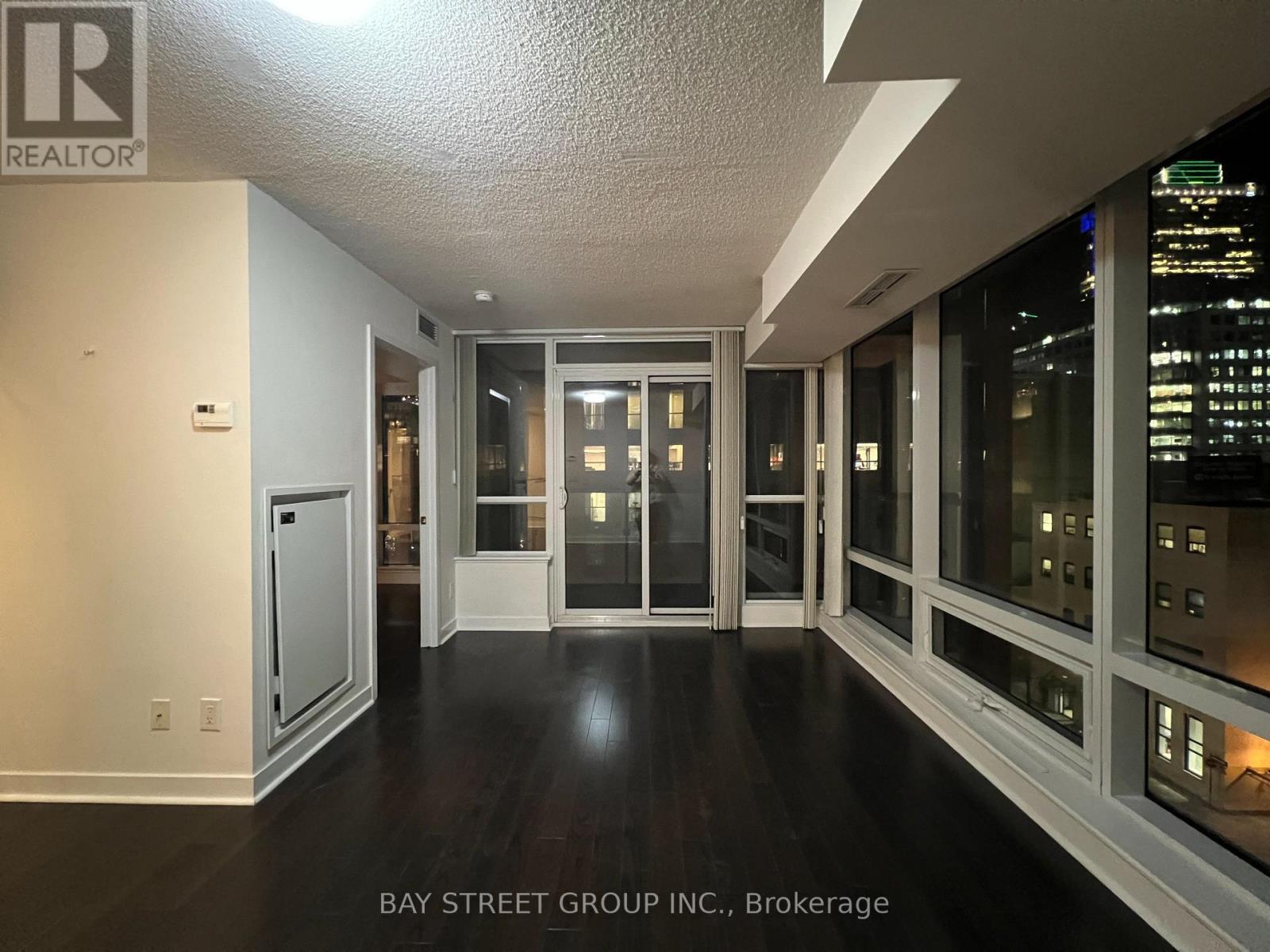 708 - 295 Adelaide Street W, Toronto, ON - Indoor Photo Showing Other Room