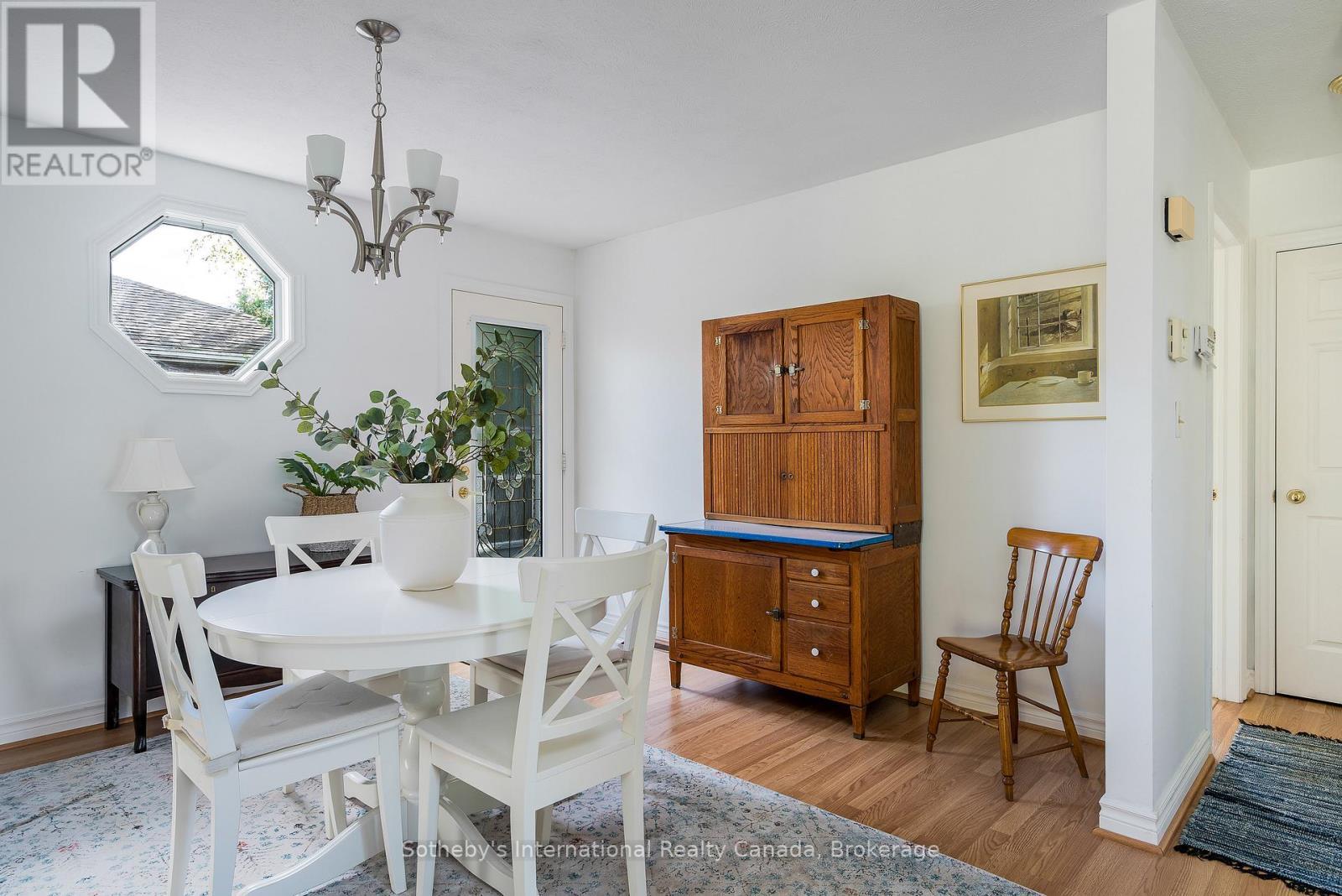 26 Country Crescent, Meaford, ON - Indoor Photo Showing Dining Room