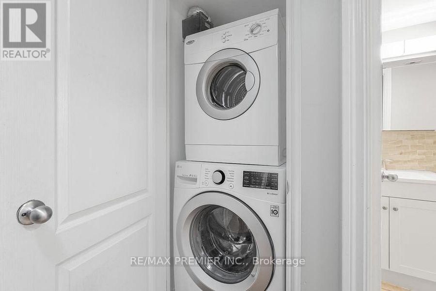 708 - 7 Sudbury Street, Toronto, ON - Indoor Photo Showing Laundry Room