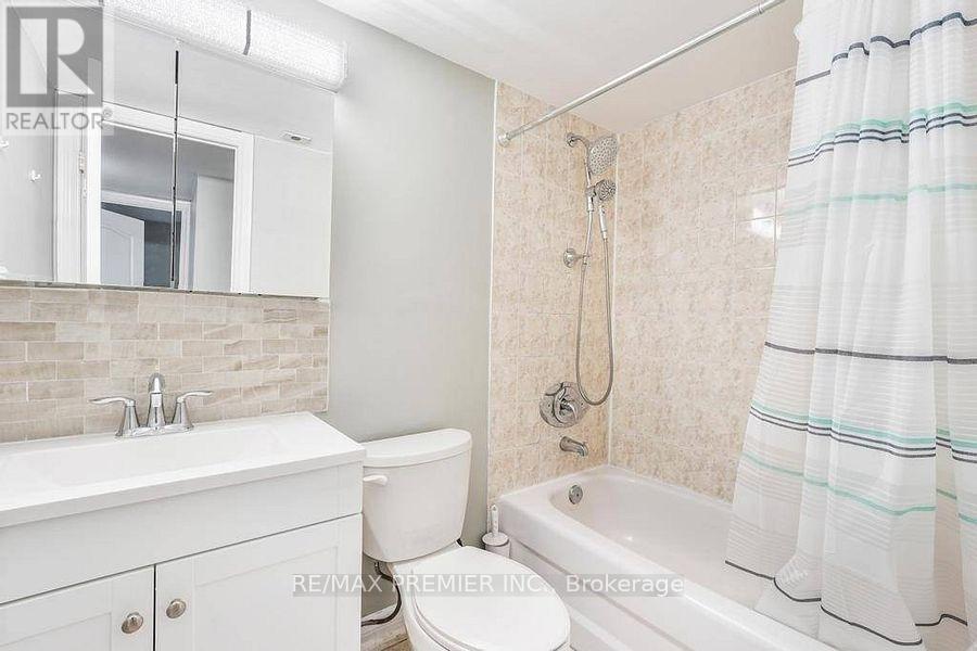 708 - 7 Sudbury Street, Toronto, ON - Indoor Photo Showing Bathroom
