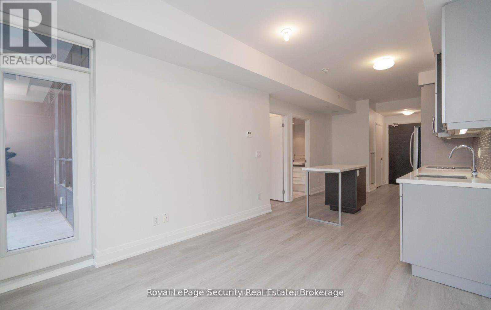 328 - 399 Spring Garden Avenue, Toronto, ON - Indoor