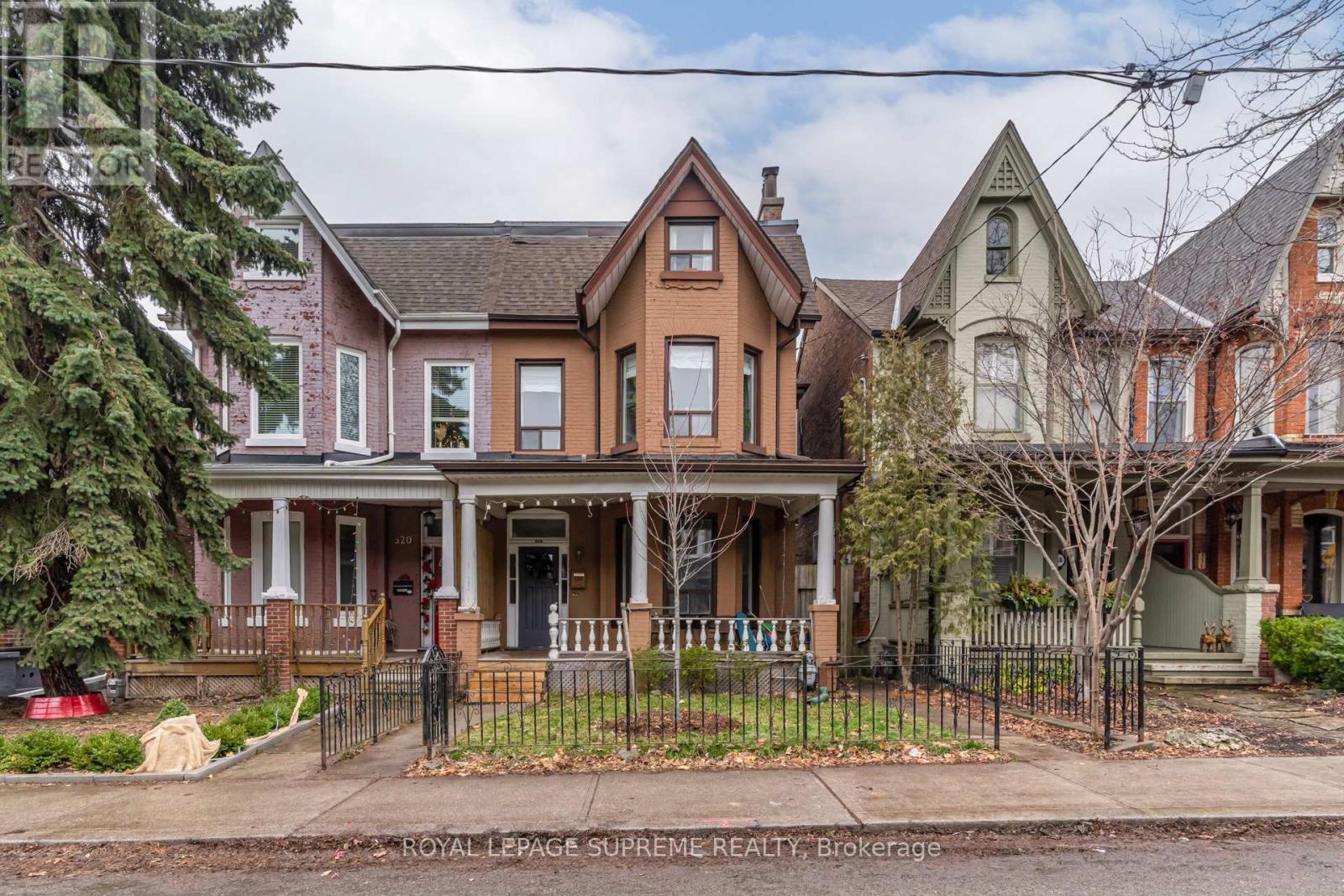 Main - 334 Crawford Street, Toronto, ON - Outdoor With Deck Patio Veranda With Facade