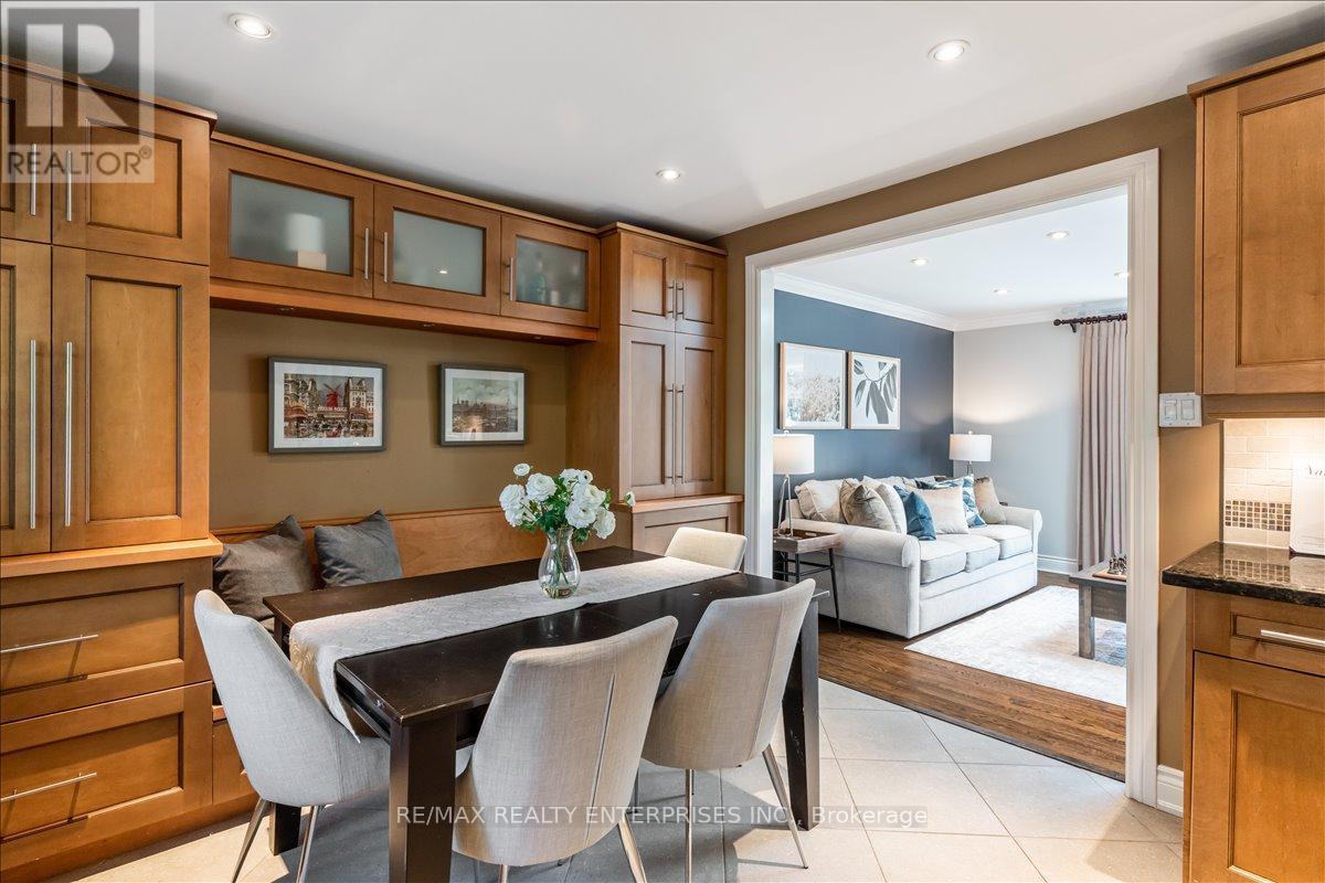 1424 Indian Road, Mississauga, ON - Indoor Photo Showing Dining Room