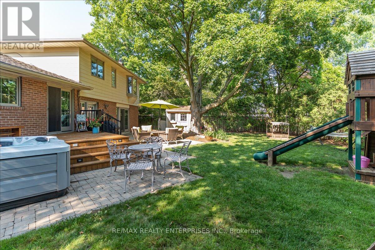 1424 Indian Road, Mississauga, ON - Outdoor With Deck Patio Veranda