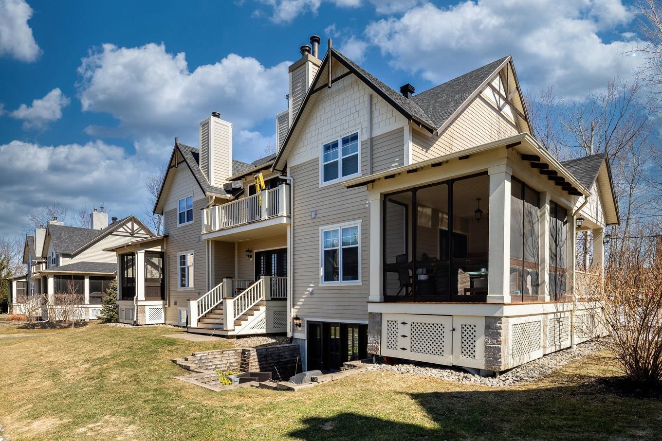 Façade - 102-117 Rue De Laviolette, Bromont, QC - Outdoor With Facade