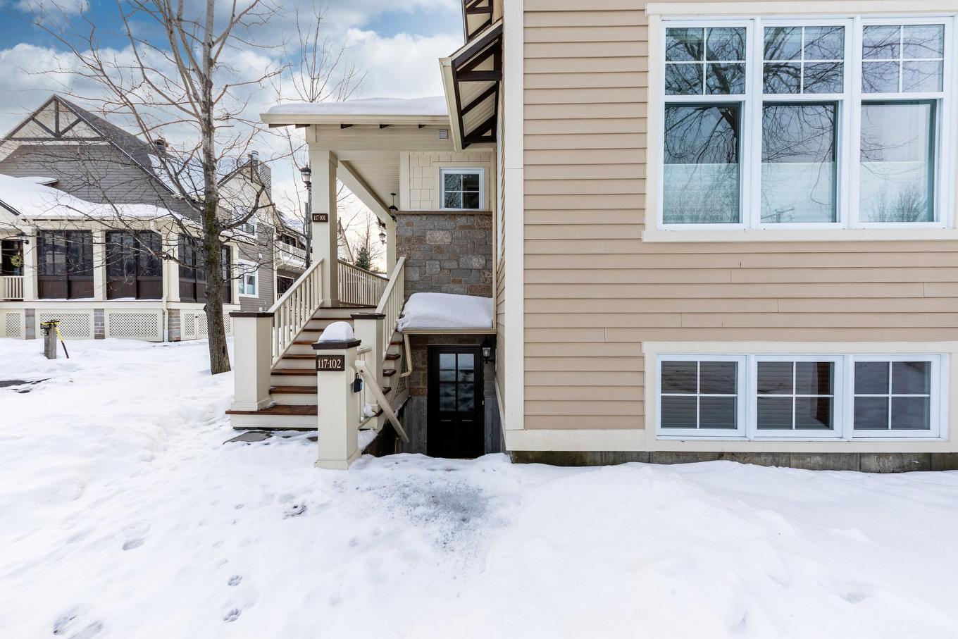 Façade - 102-117 Rue De Laviolette, Bromont, QC - Outdoor With Facade