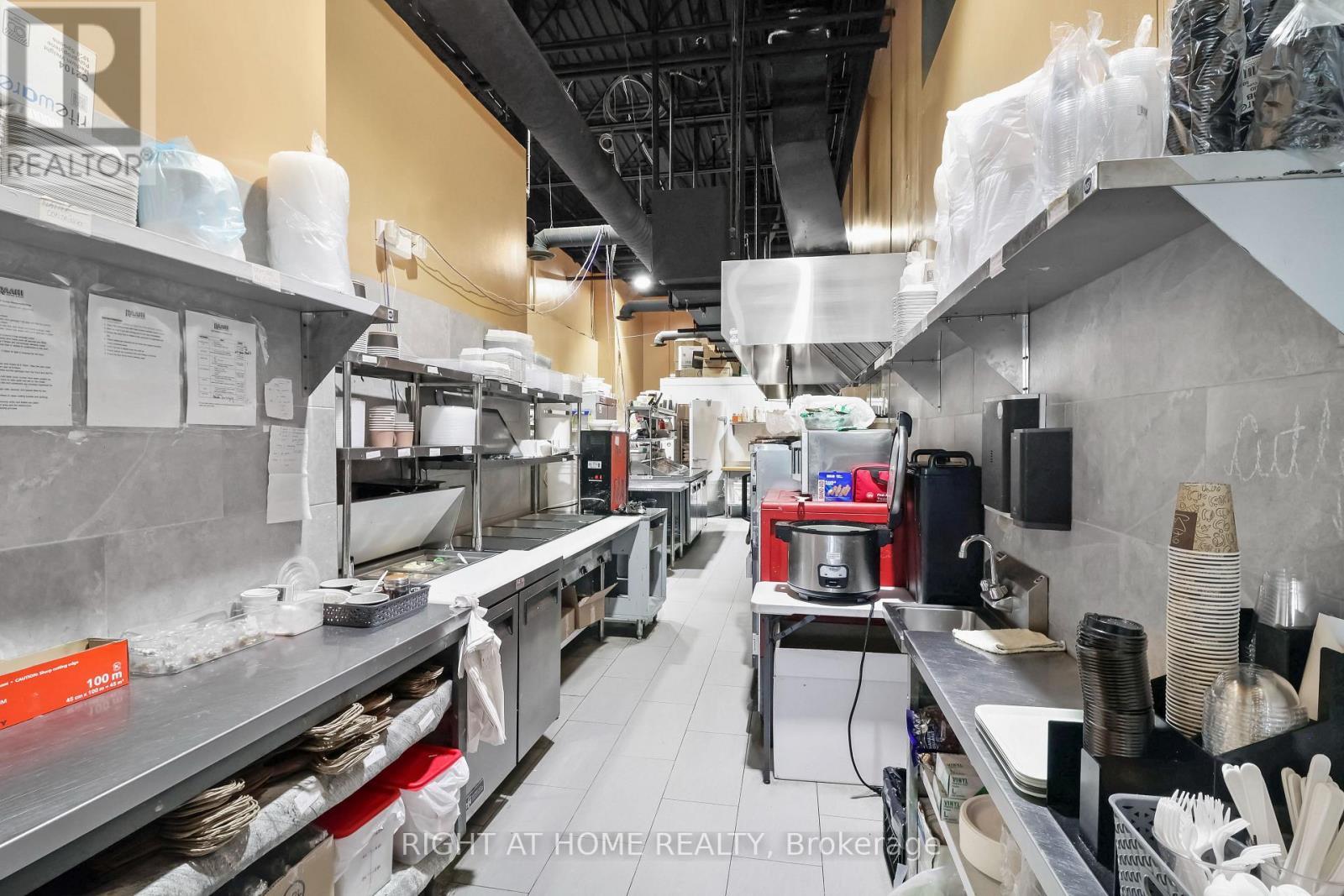 D5B - 782 Eagleson Road, Ottawa, ON