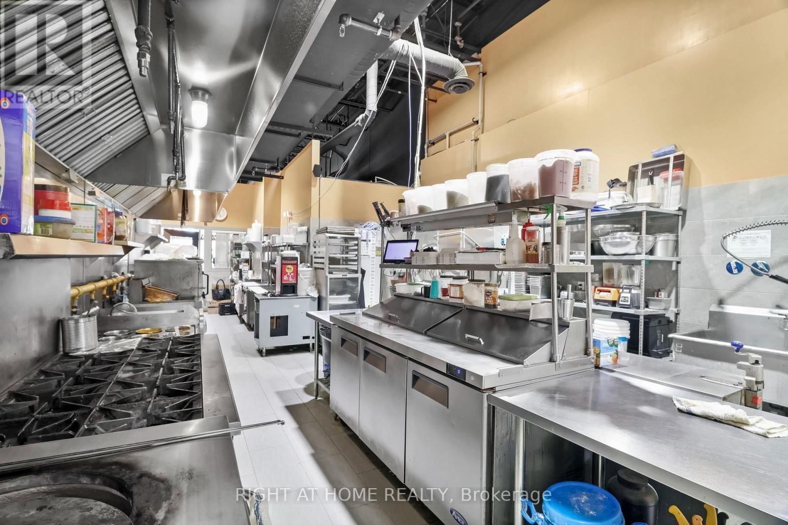 D5B - 782 Eagleson Road, Ottawa, ON