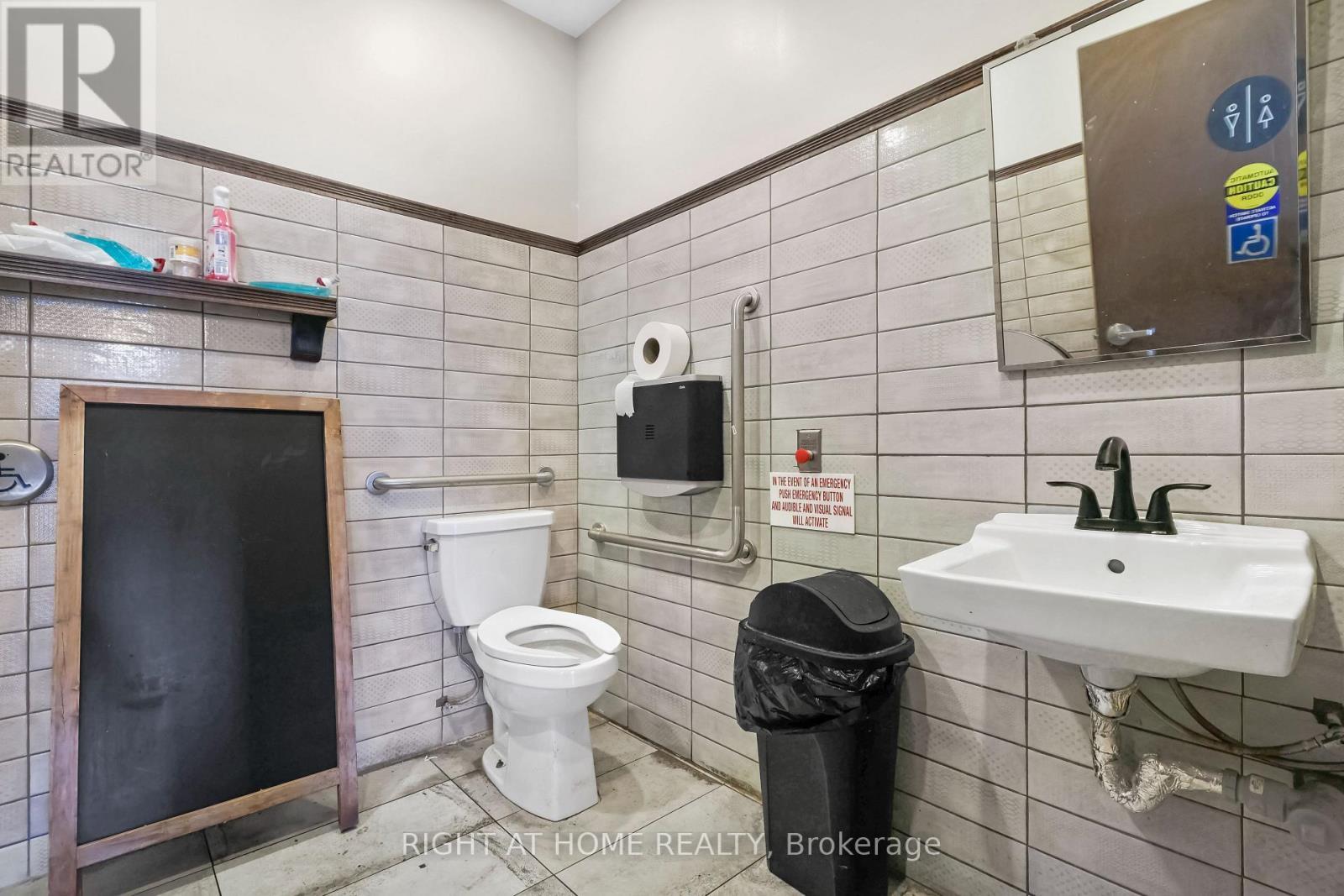 D5B - 782 Eagleson Road, Ottawa, ON