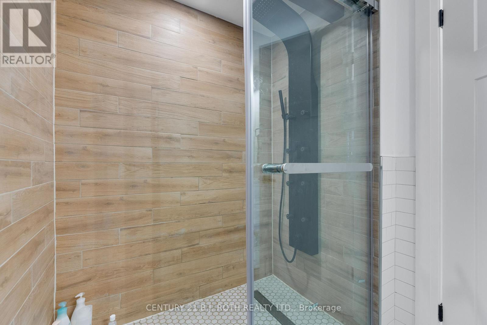 334 Stewart Lake Road, Georgian Bay, ON - Indoor Photo Showing Bathroom