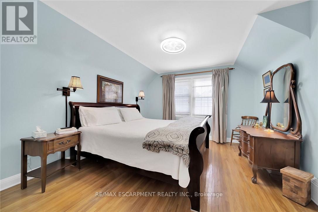 14 Simcoe Boulevard, Norfolk, ON - Indoor Photo Showing Bedroom
