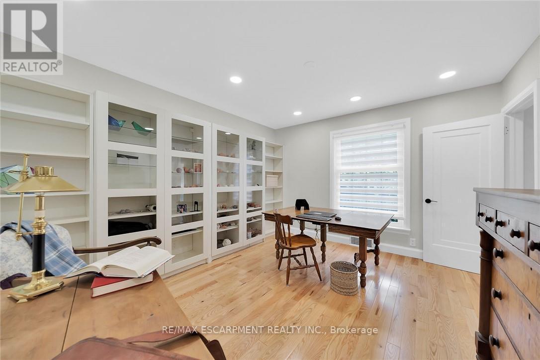 14 Simcoe Boulevard, Norfolk, ON - Indoor